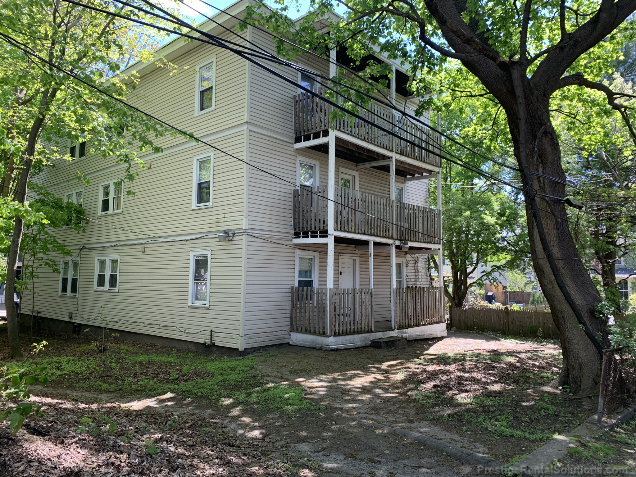 1 bed, 1 bath apartment for rent at 15 Lee St Unit 2L, Jamaica Plain — photo 14 of 14