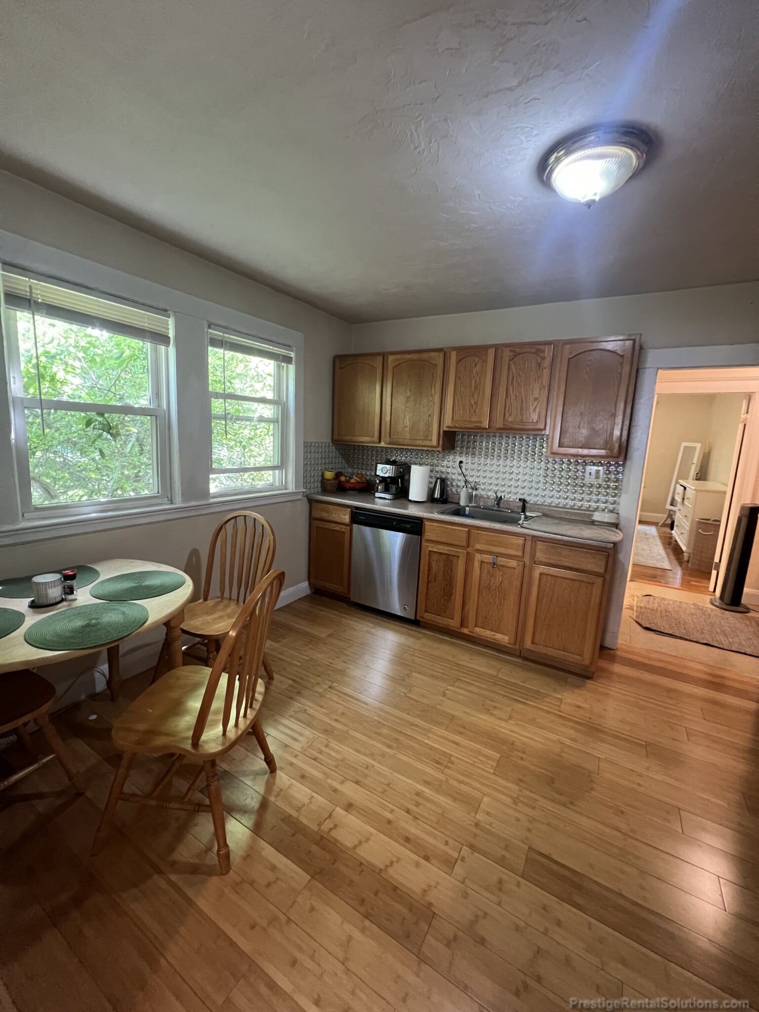 1 bed, 1 bath apartment for rent at 15 Lee St Unit 2L, Jamaica Plain — photo 5 of 14