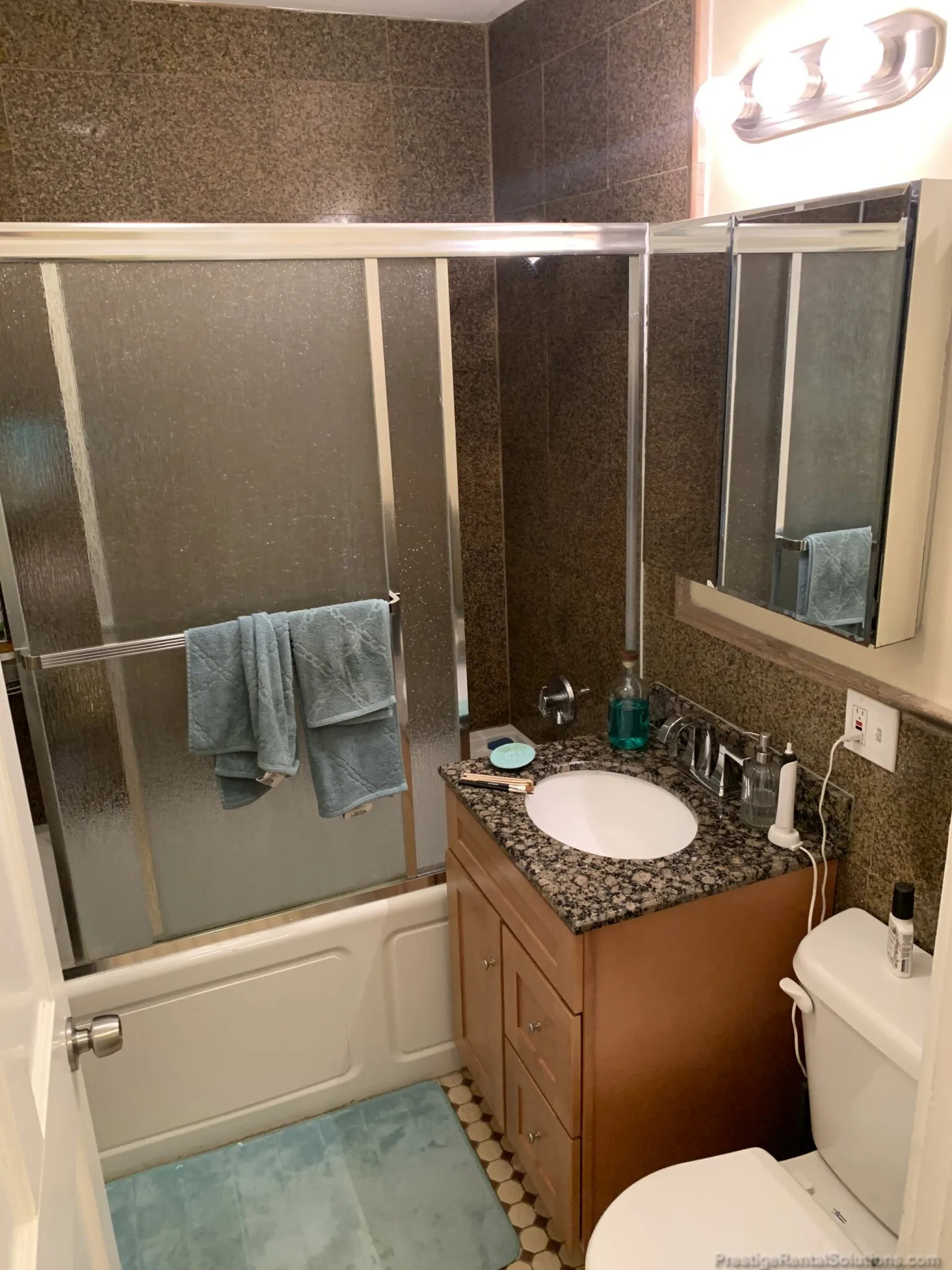 1 bed, 1 bath apartment for rent at 15 Lee St Unit 3L, Jamaica Plain — photo 7 of 17