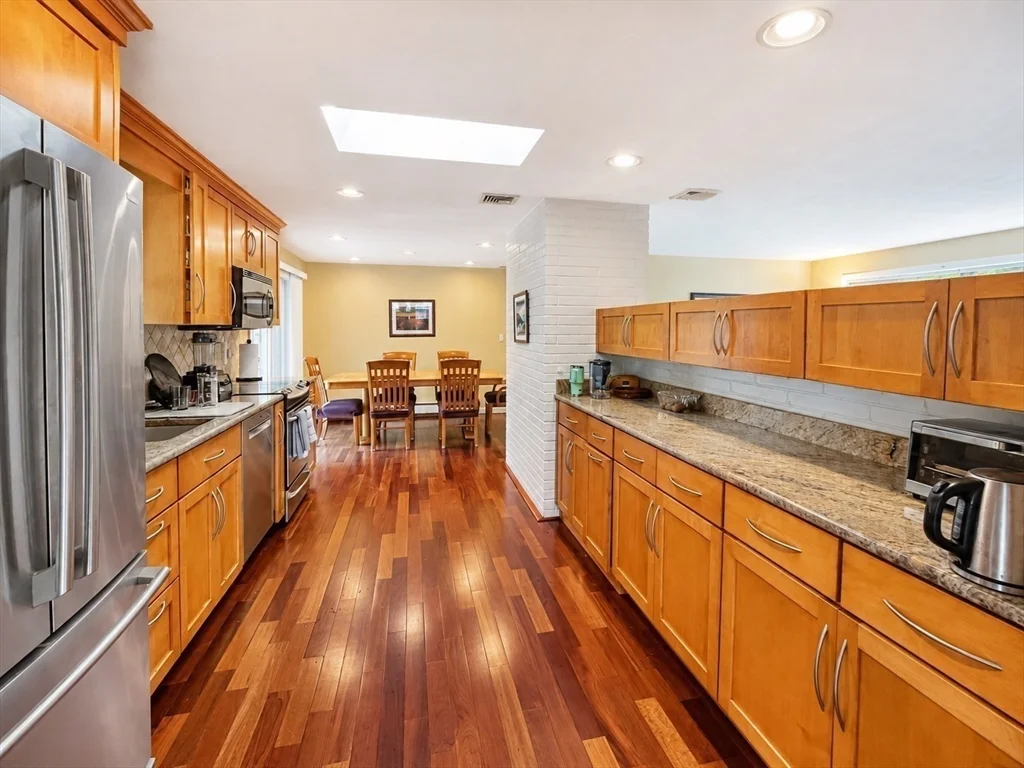 3 bed, 2 bath apartment for rent at 15 Leonard Rd, Framingham — photo 6 of 26