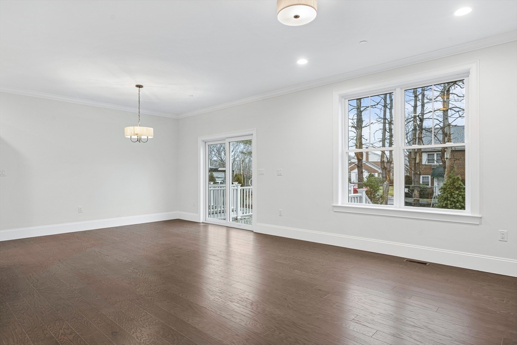 3 bed, 2 bath apartment for rent at 15 Lily Pond Ln Unit 15, Lexington — photo 5 of 31