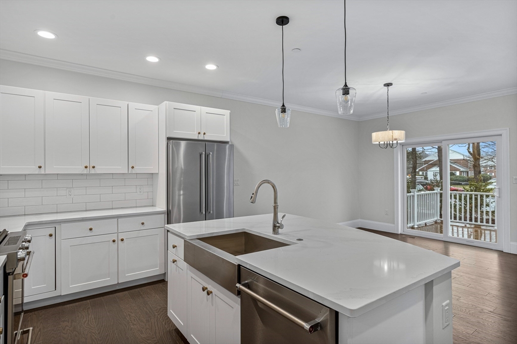 3 bed, 2 bath apartment for rent at 15 Lily Pond Ln Unit 15, Lexington — photo 14 of 31