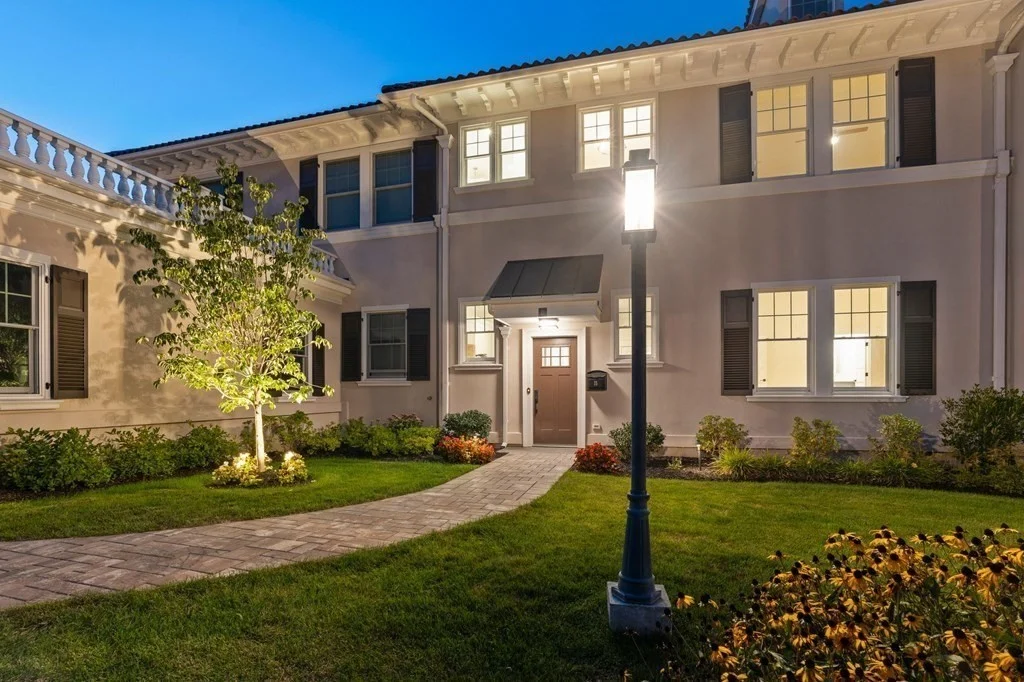 4 bed, 3 bath apartment for rent at 15 Lincoln House Ave Unit 15, Swampscott — photo 3 of 40