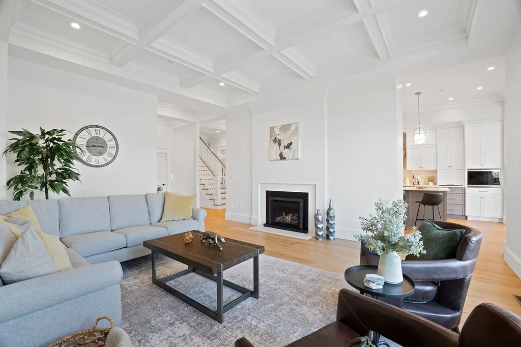 4 bed, 3 bath apartment for rent at 15 Lincoln House Ave Unit 15, Swampscott — photo 18 of 40