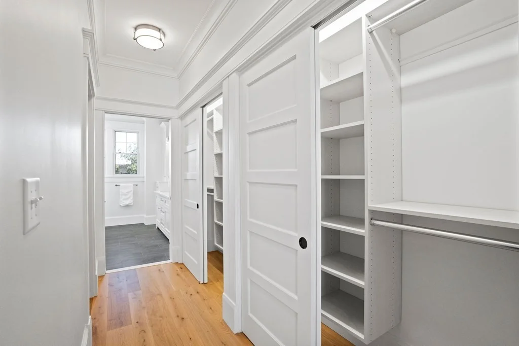 4 bed, 3 bath apartment for rent at 15 Lincoln House Ave Unit 15, Swampscott — photo 20 of 40