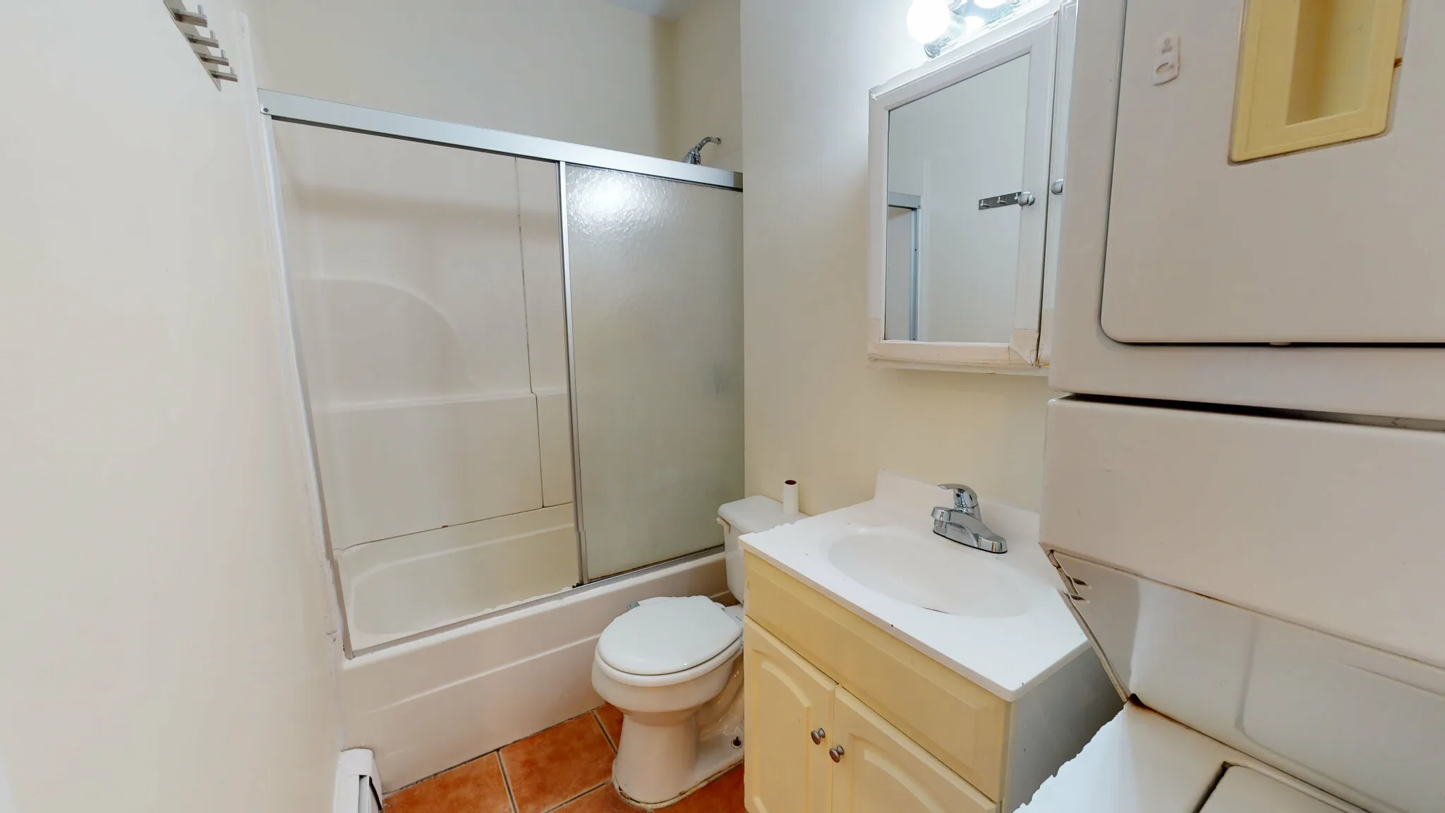 4 bed, 2 bath apartment for rent at 15 Linden St Unit 2, Allston — photo 14 of 22