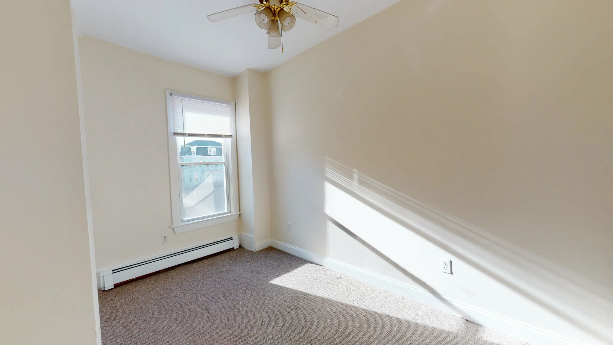 4 bed, 2 bath apartment for rent at 15 Linden St Unit 2, Allston — photo 16 of 22