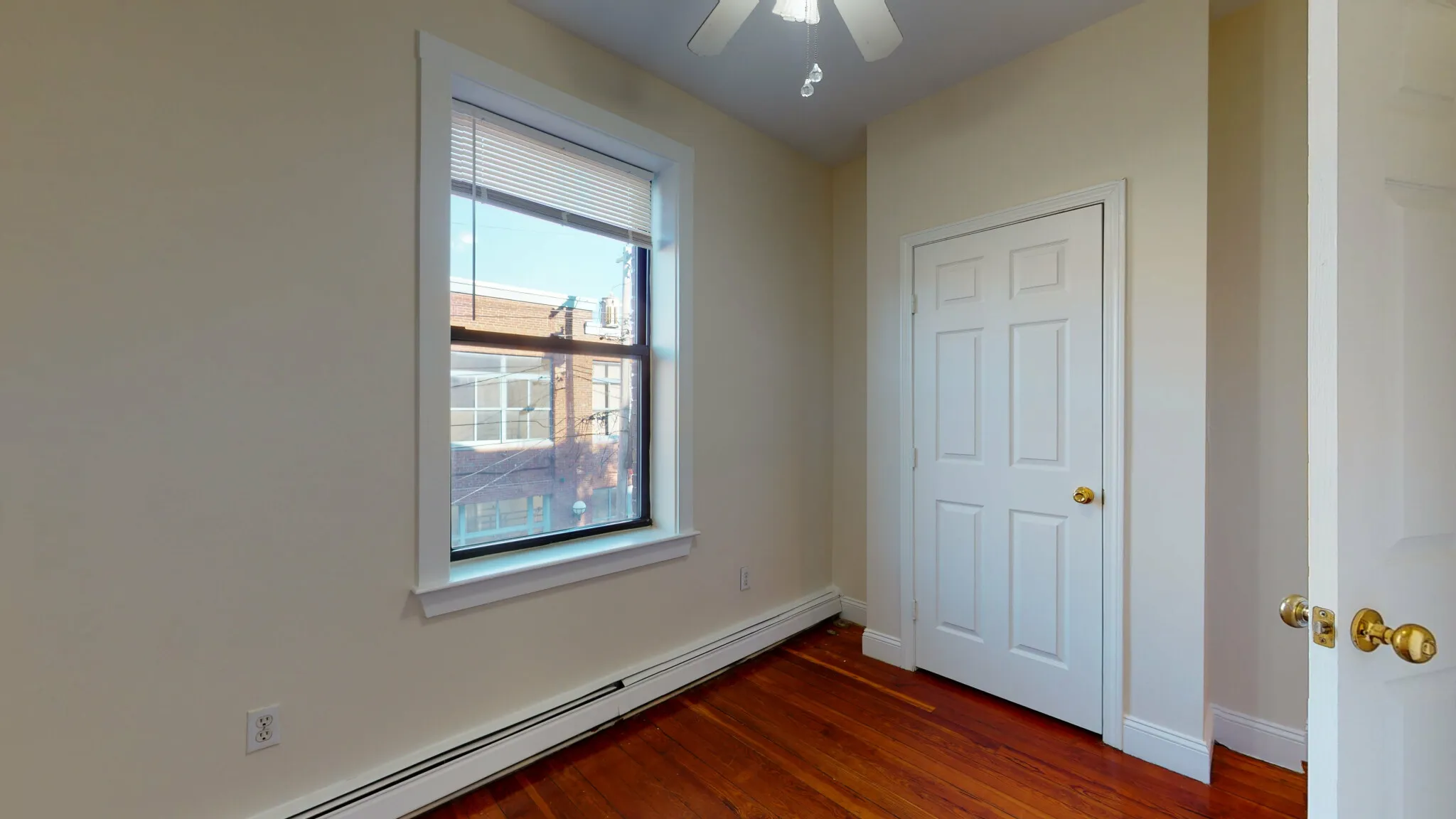 4 bed, 2 bath apartment for rent at 15 Linden St Unit 2, Allston — photo 4 of 22