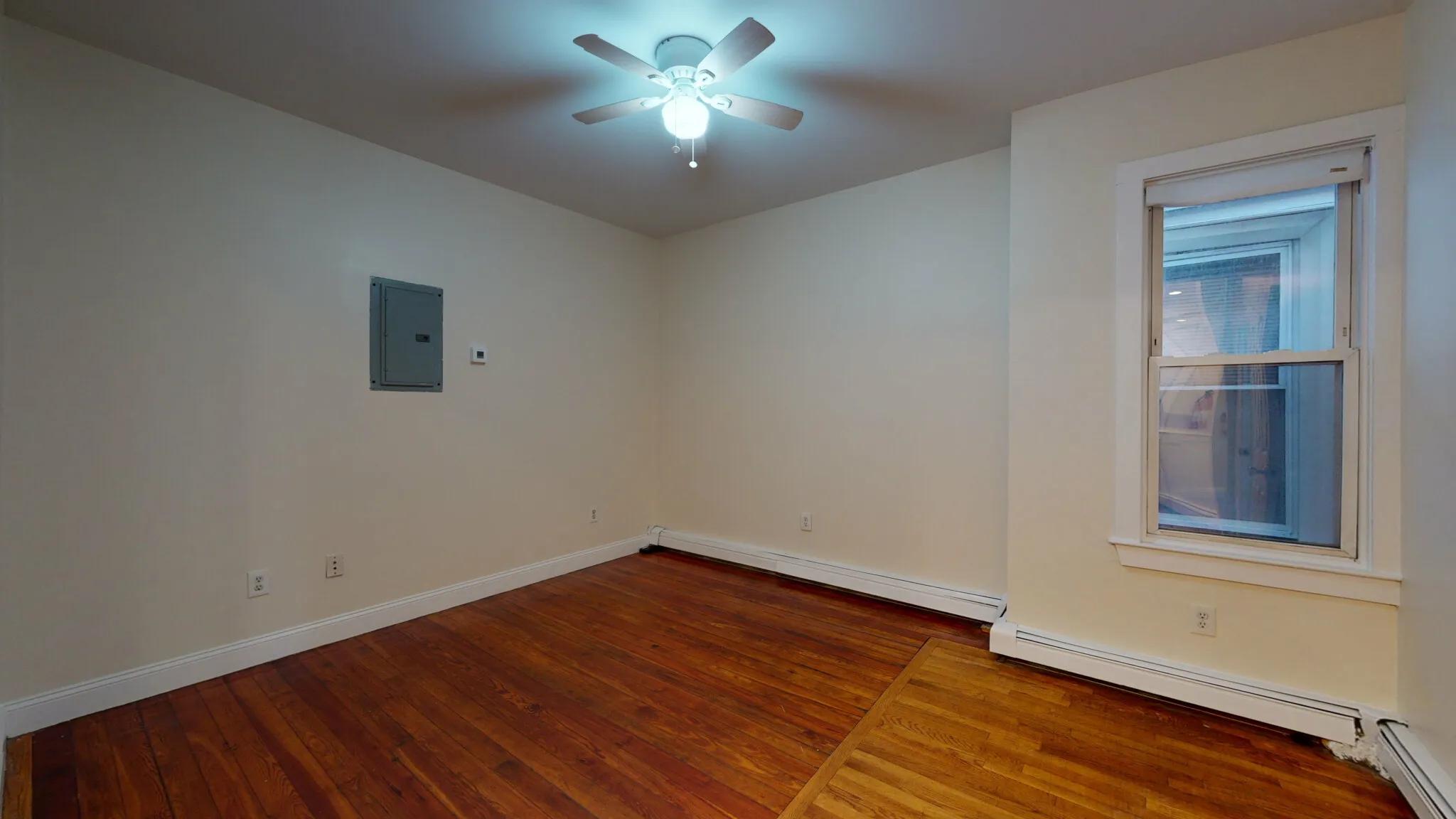 4 bed, 2 bath apartment for rent at 15 Linden St Unit 2, Allston — photo 9 of 22
