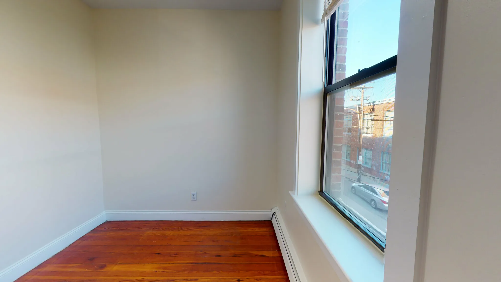 4 bed, 2 bath apartment for rent at 15 Linden St Unit 2, Allston — photo 3 of 22
