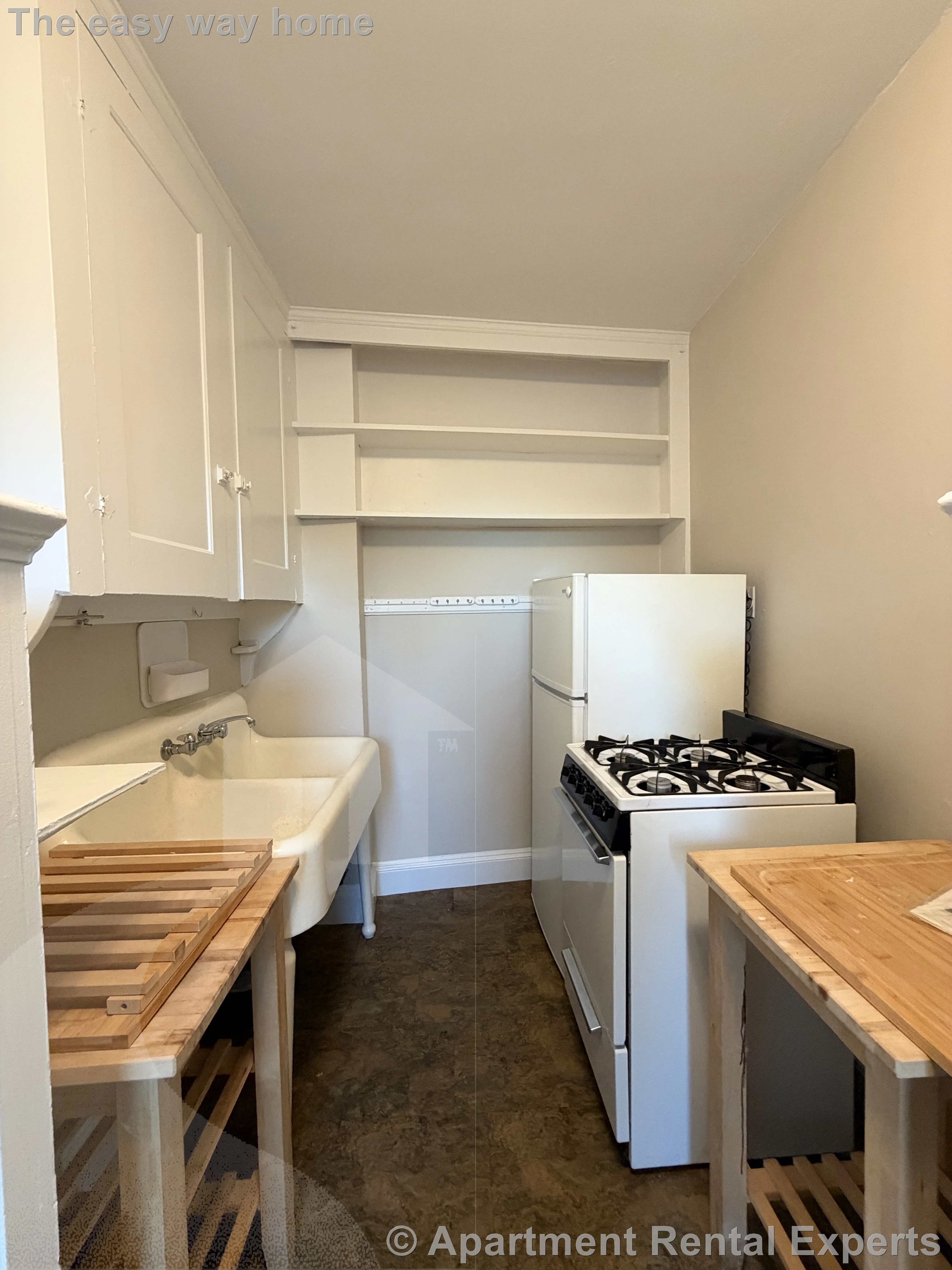 Studio bed, 1 bath apartment for rent at 15 Linnaean St Unit 15, Porter Square