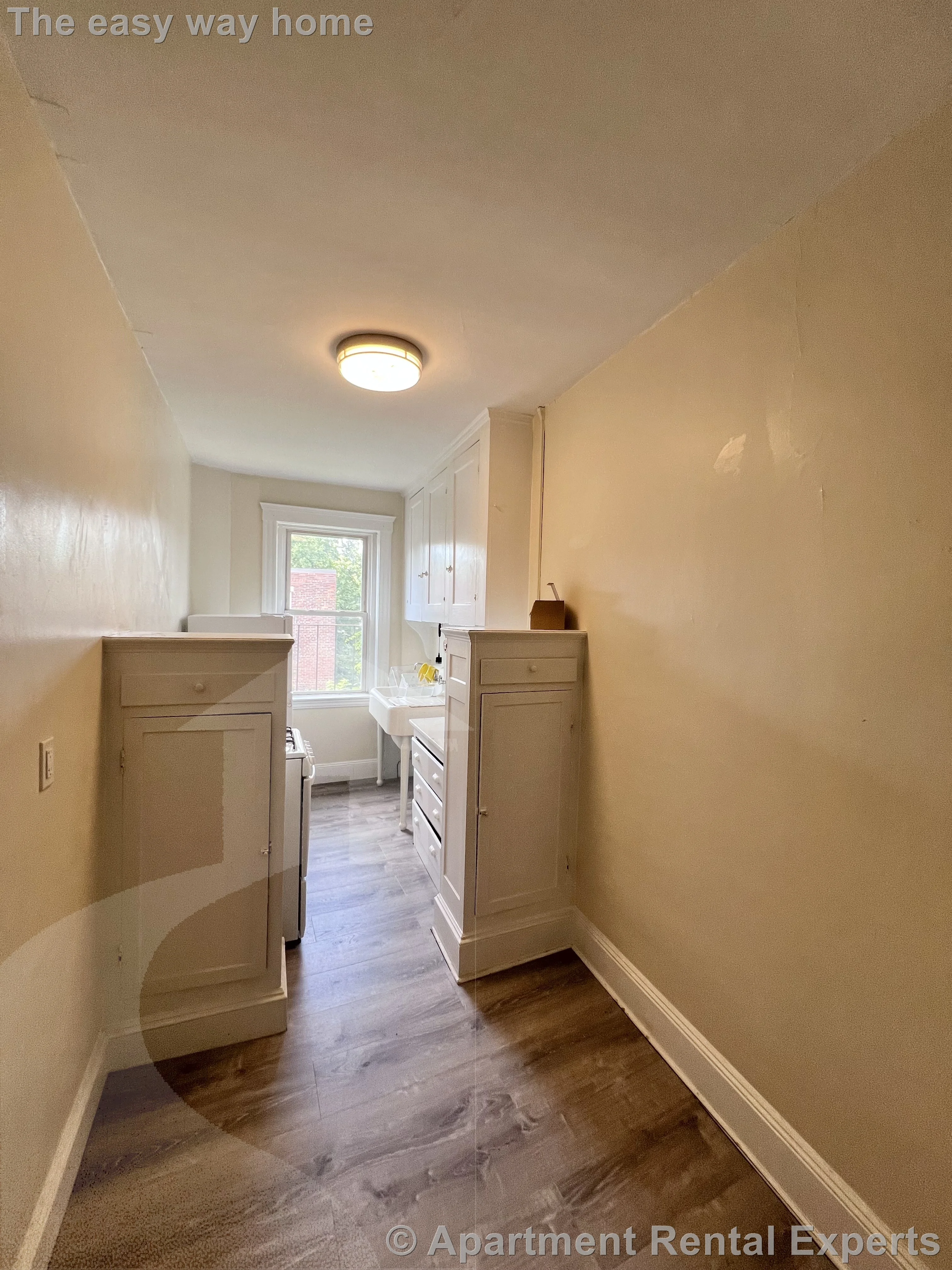 1 bed, 1 bath apartment for rent at 15 Linnaean St Unit 18, Neighborhood Nine — photo 4 of 12