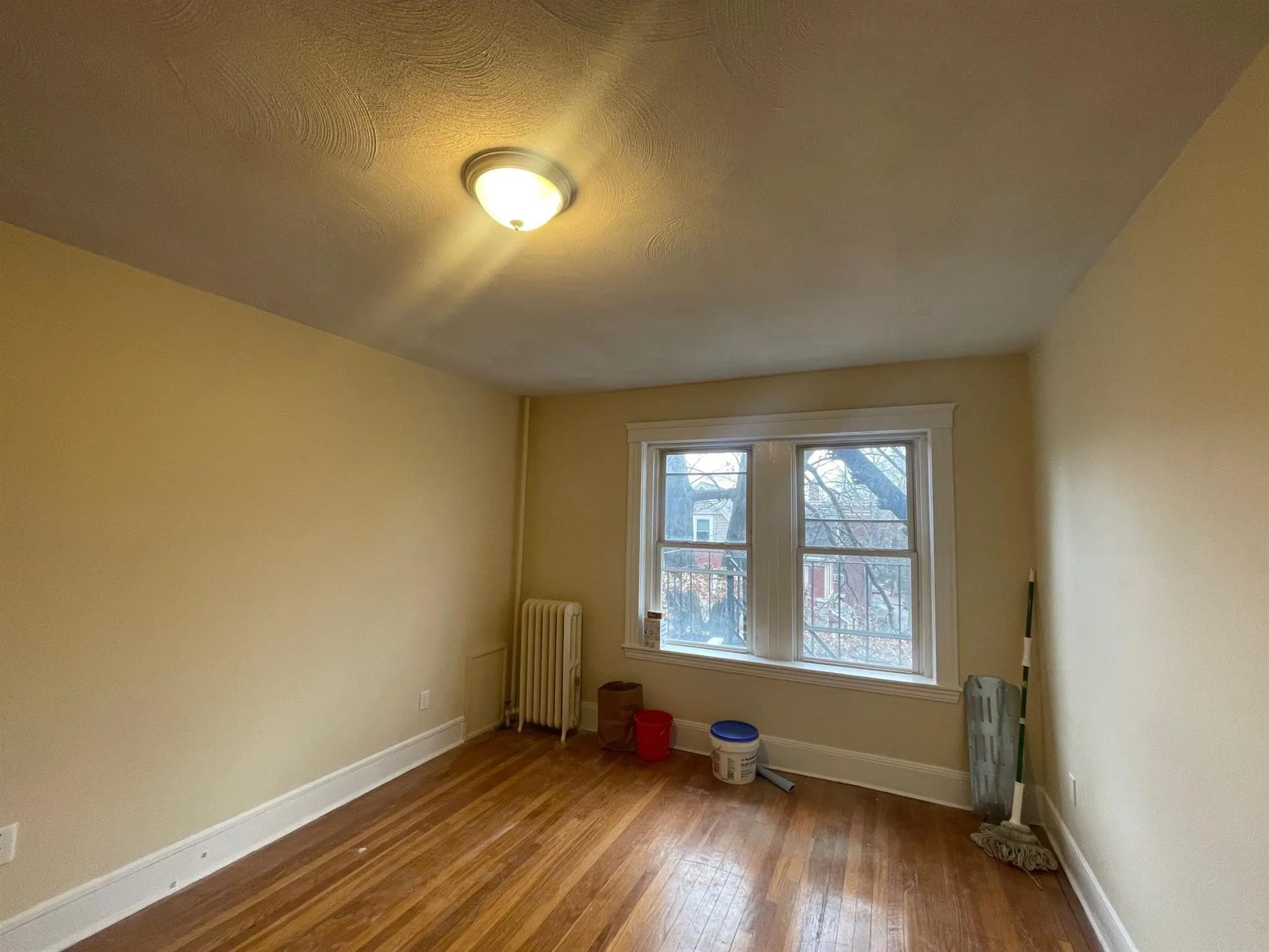 1 bed, 1 bath apartment for rent at 15 Linnaean St Unit 8, Harvard Square — photo 4 of 14
