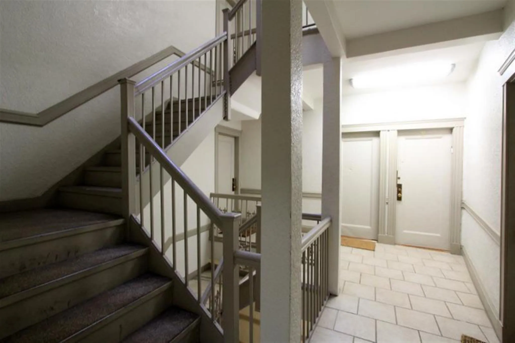 1 bed, 1 bath apartment for rent at 15 Linnaean St Unit 8, Harvard Square — photo 9 of 14