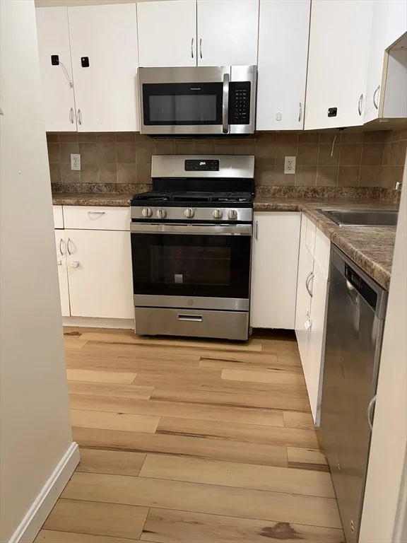 2 bed, 1 bath apartment for rent at 15 Longworth Ave Unit 223, Brockton — photo 3 of 9