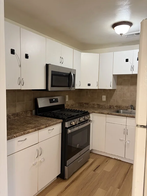 2 bed, 1 bath apartment for rent at 15 Longworth Ave Unit 223, Brockton — photo 2 of 9