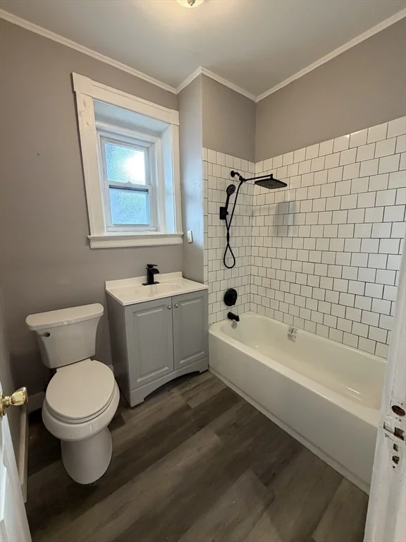 1 bed, 1 bath apartment for rent at 15 Lynde St Unit 2, Salem — photo 5 of 7