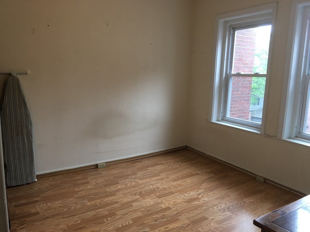 1 bed, 1 bath apartment for rent at 15 Lynde Unit 29, Salem — photo 3 of 7