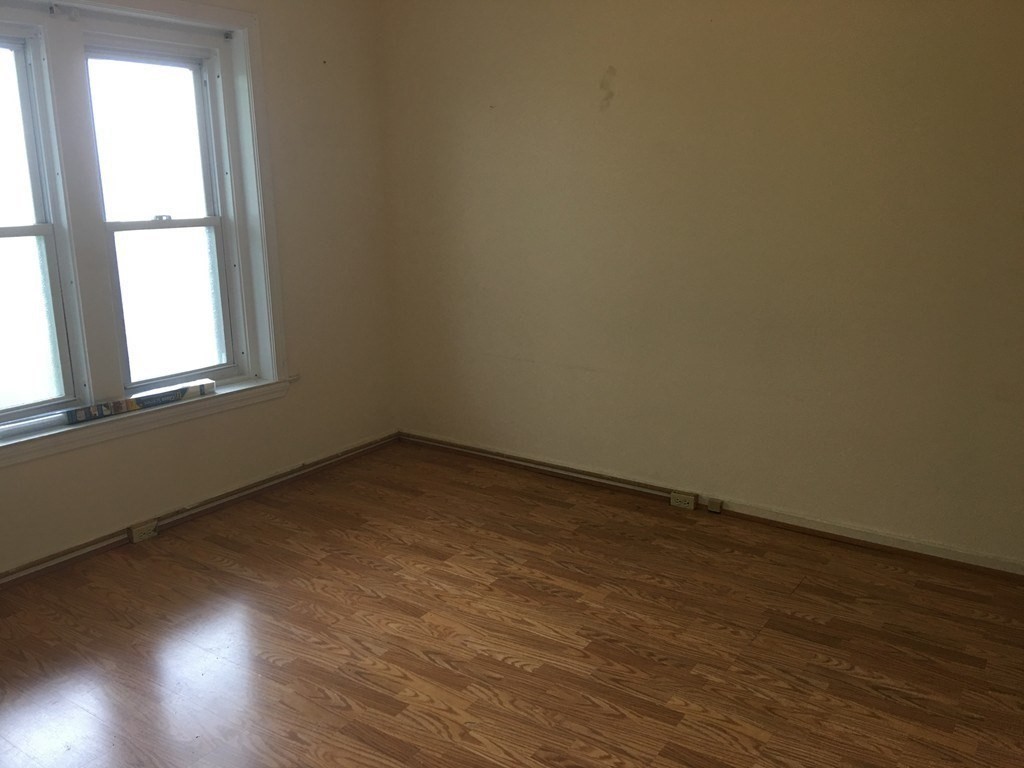 1 bed, 1 bath apartment for rent at 15 Lynde Unit 29, Salem — photo 5 of 7