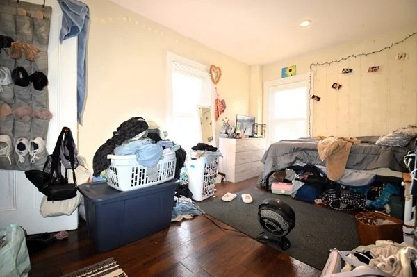 5 bed, 2 bath apartment for rent at 15 Mackin St Unit 17, Brighton — photo 7 of 9