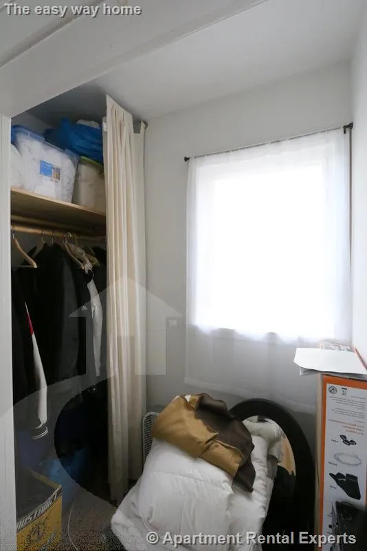 3 bed, 1 bath apartment for rent at 15 Magnus Ave Unit 3, Union Square — photo 8 of 20