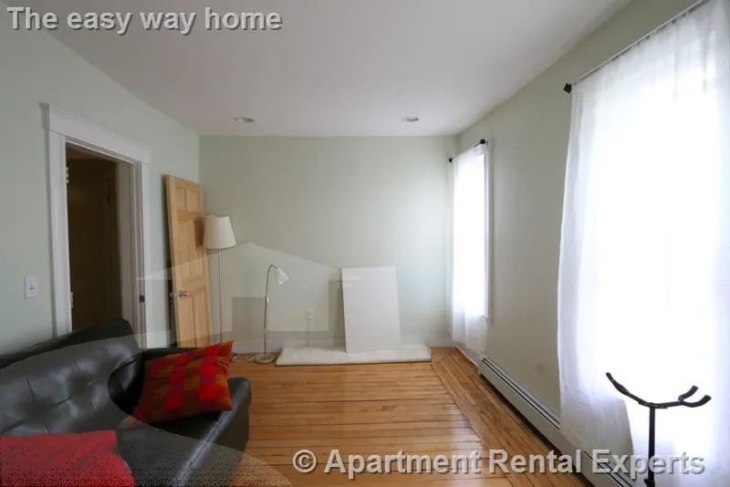 3 bed, 1 bath apartment for rent at 15 Magnus Ave Unit 3, Union Square — photo 9 of 20