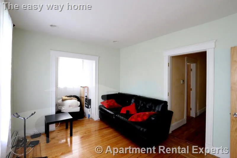 3 bed, 1 bath apartment for rent at 15 Magnus Ave Unit 3, Union Square — photo 7 of 20