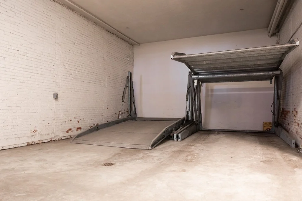 3 bed, 3 bath apartment for rent at 15 Marlborough St Unit 4, Back Bay — photo 21 of 24