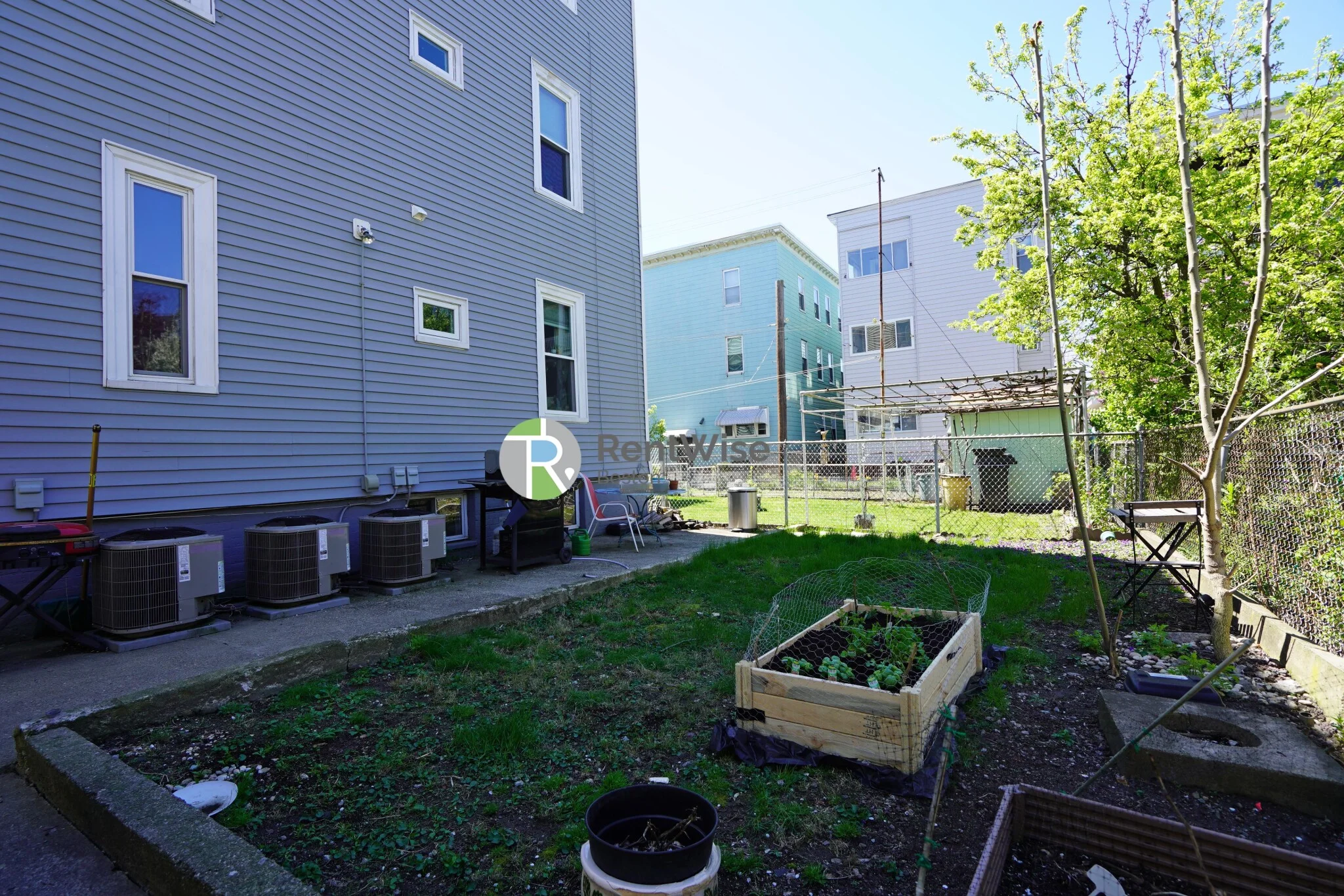 3 bed, 1.5 bath apartment for rent at 15 Marney St Unit 1, Wellington-Harrington — photo 26 of 26