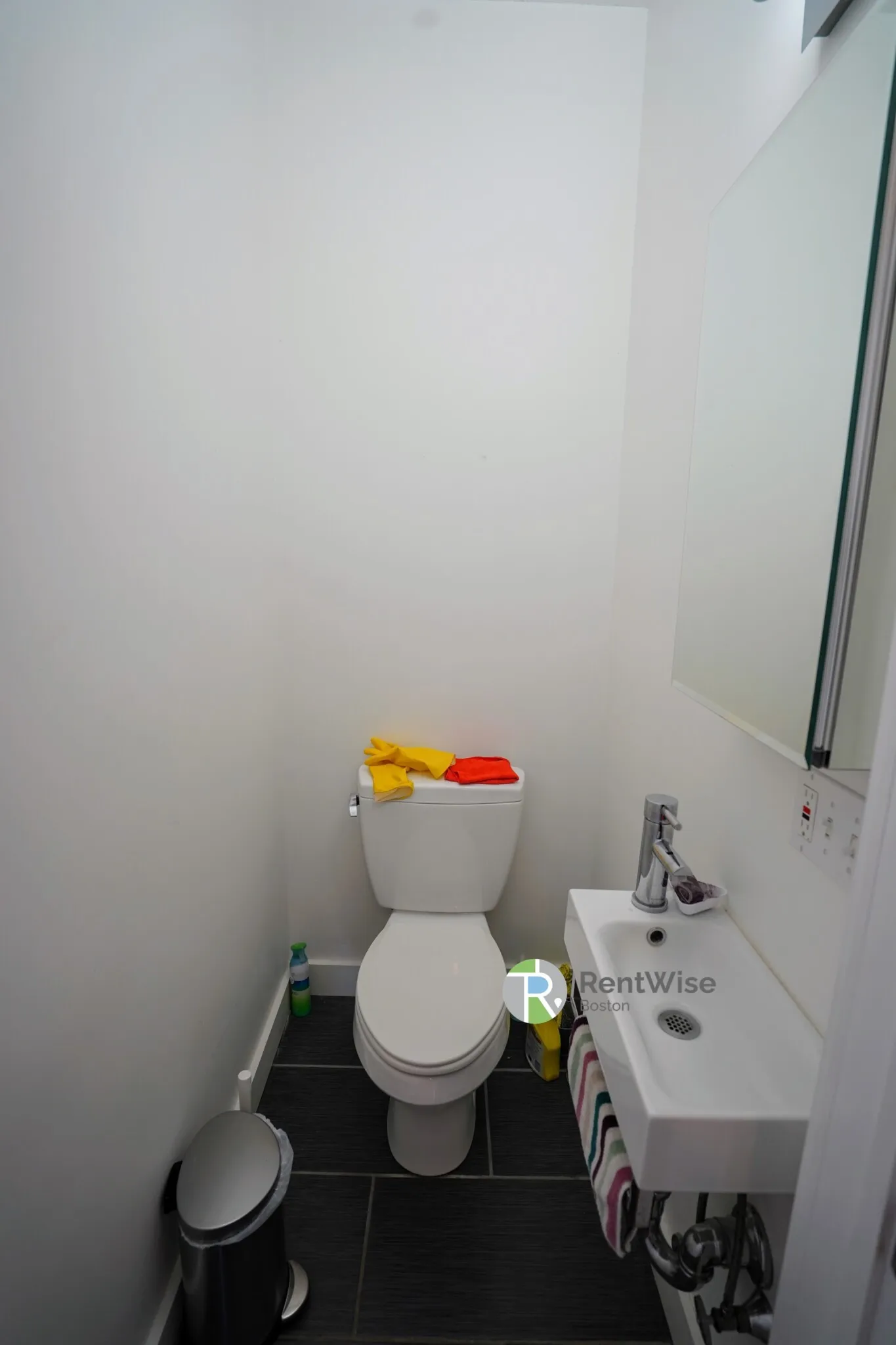3 bed, 1.5 bath apartment for rent at 15 Marney St Unit 2, Wellington-Harrington — photo 18 of 26