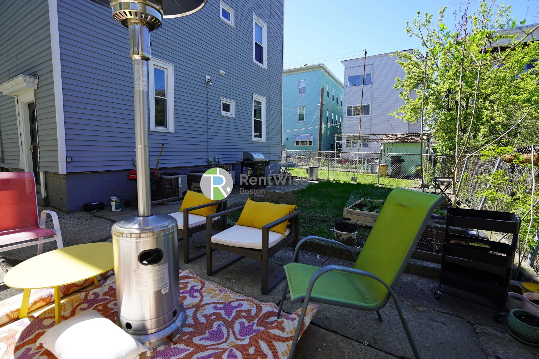 3 bed, 1.5 bath apartment for rent at 15 Marney St Unit 2, Wellington-Harrington — photo 25 of 26
