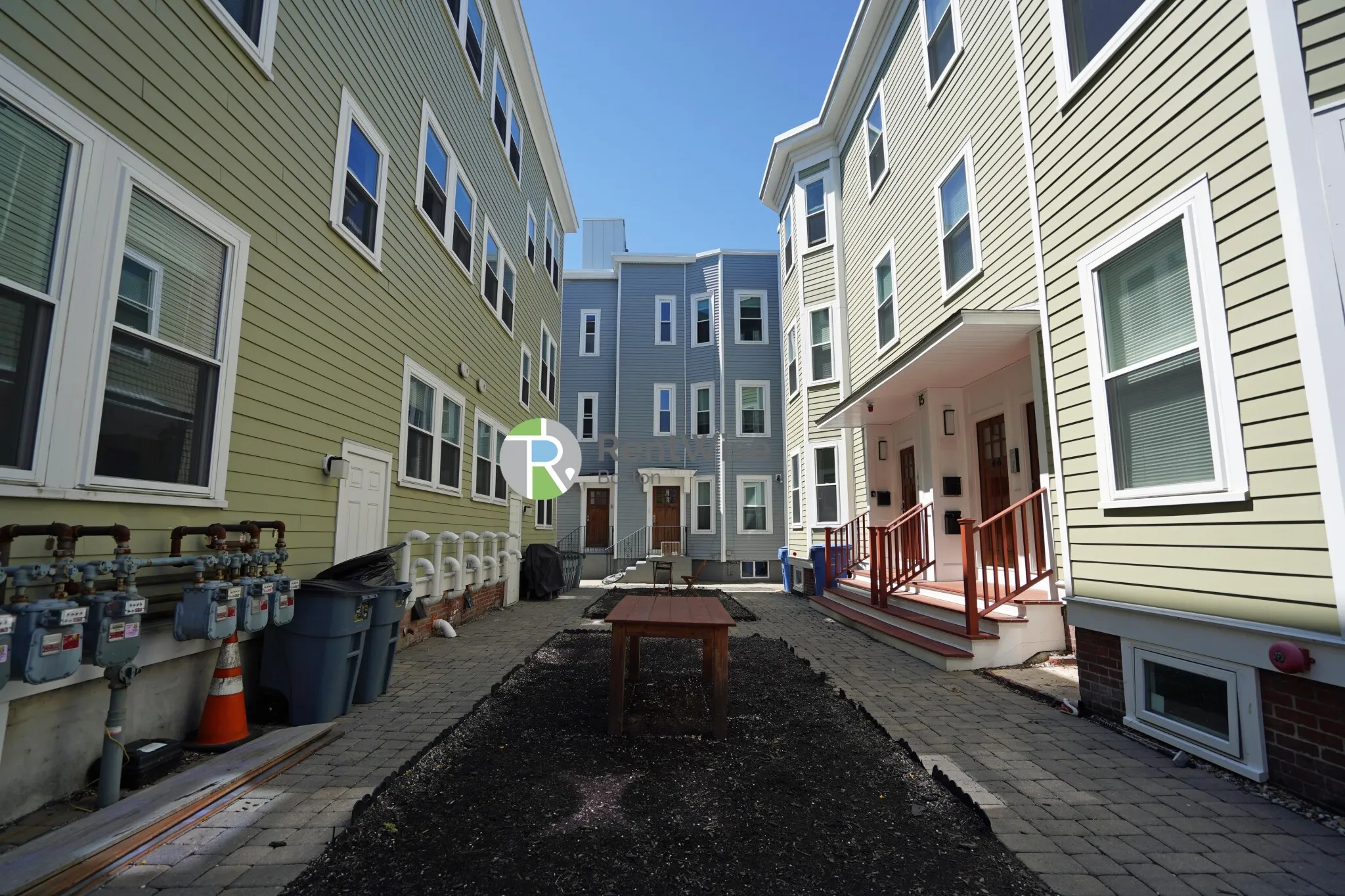 3 bed, 1.5 bath apartment for rent at 15 Marney St Unit 2, Wellington-Harrington — photo 22 of 26