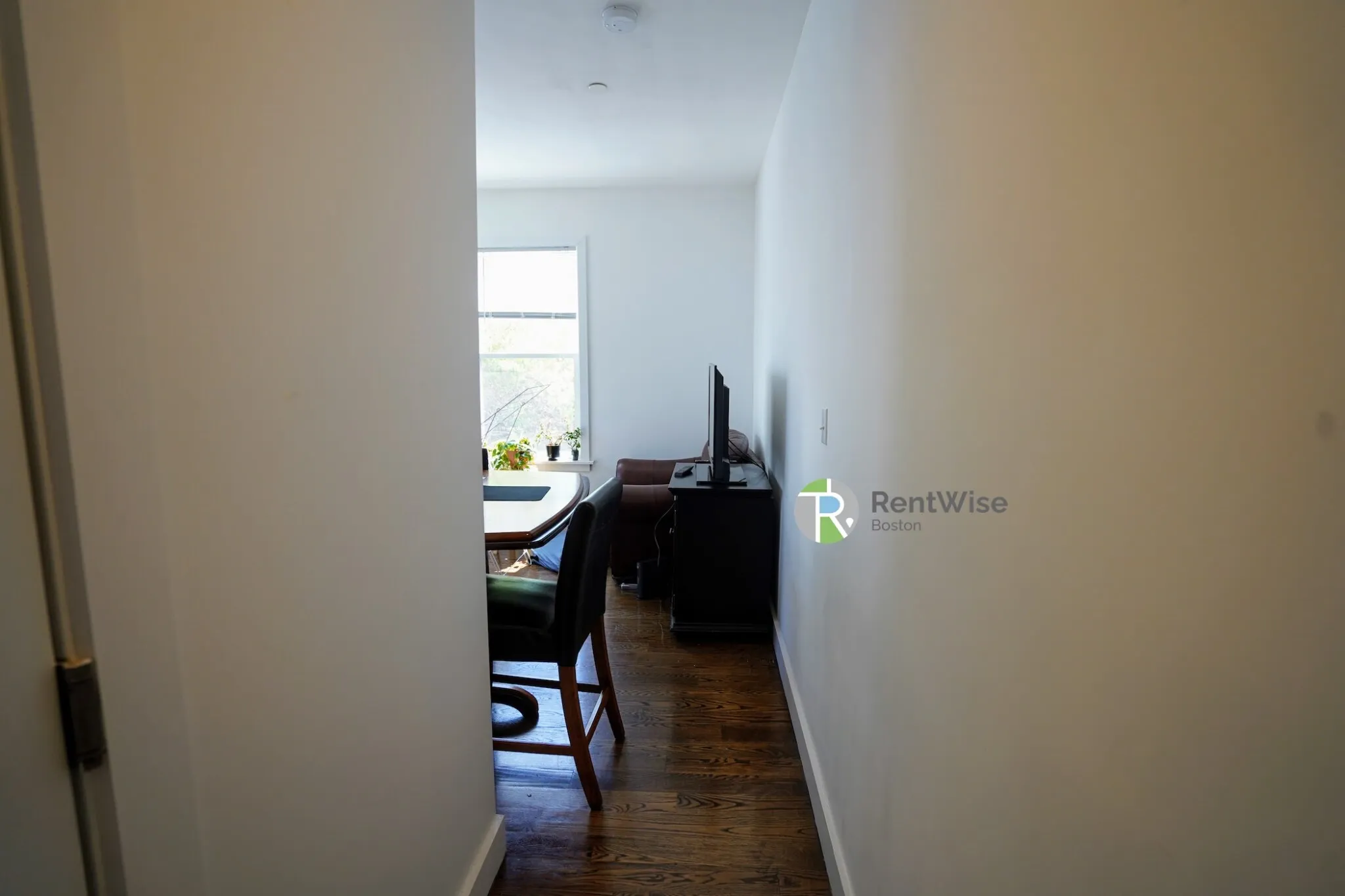 3 bed, 1.5 bath apartment for rent at 15 Marney St Unit 2, Wellington-Harrington — photo 5 of 26