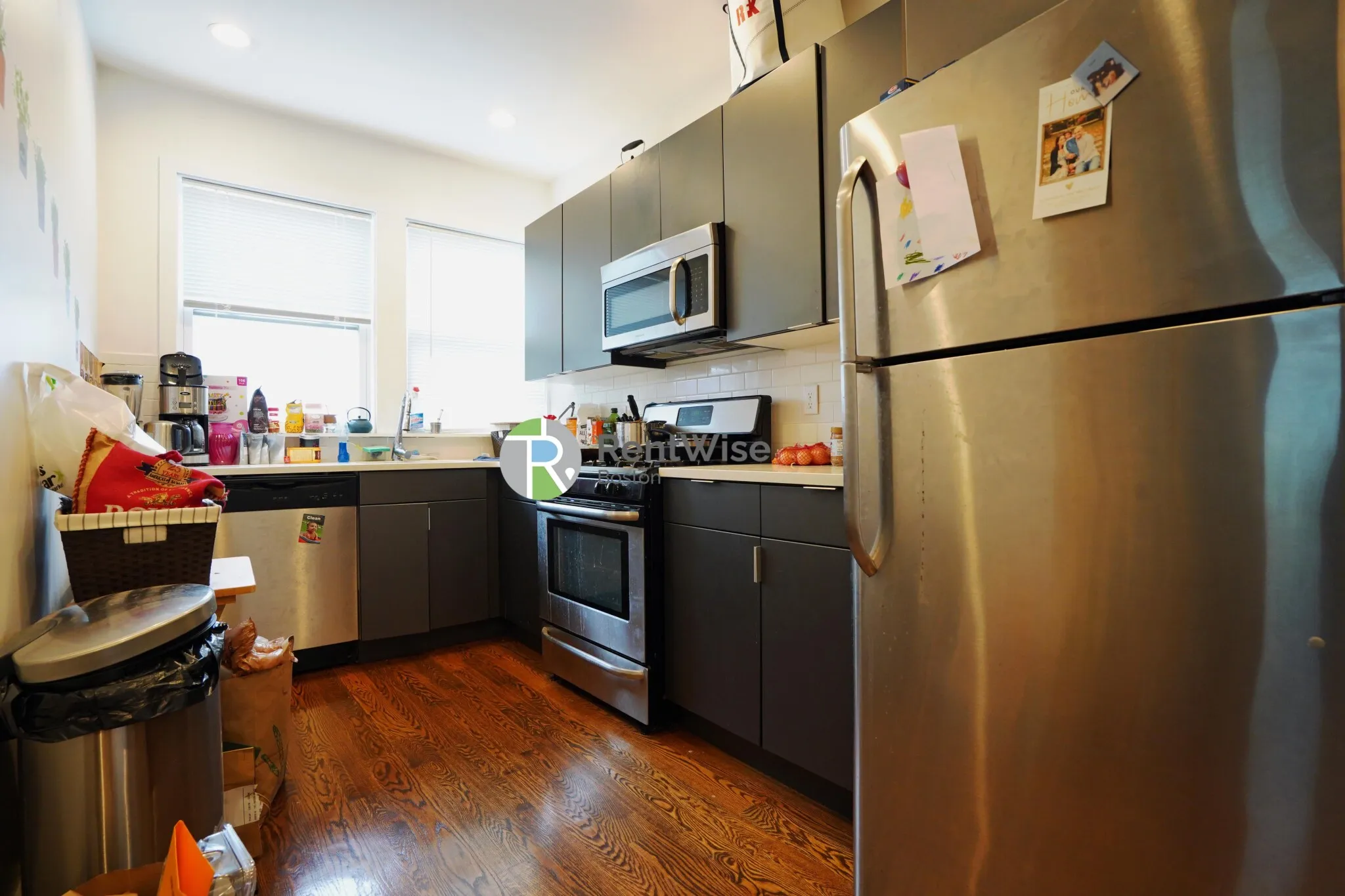 3 bed, 2 bath apartment for rent at 15 Marney St Unit 3, Wellington-Harrington — photo 5 of 25
