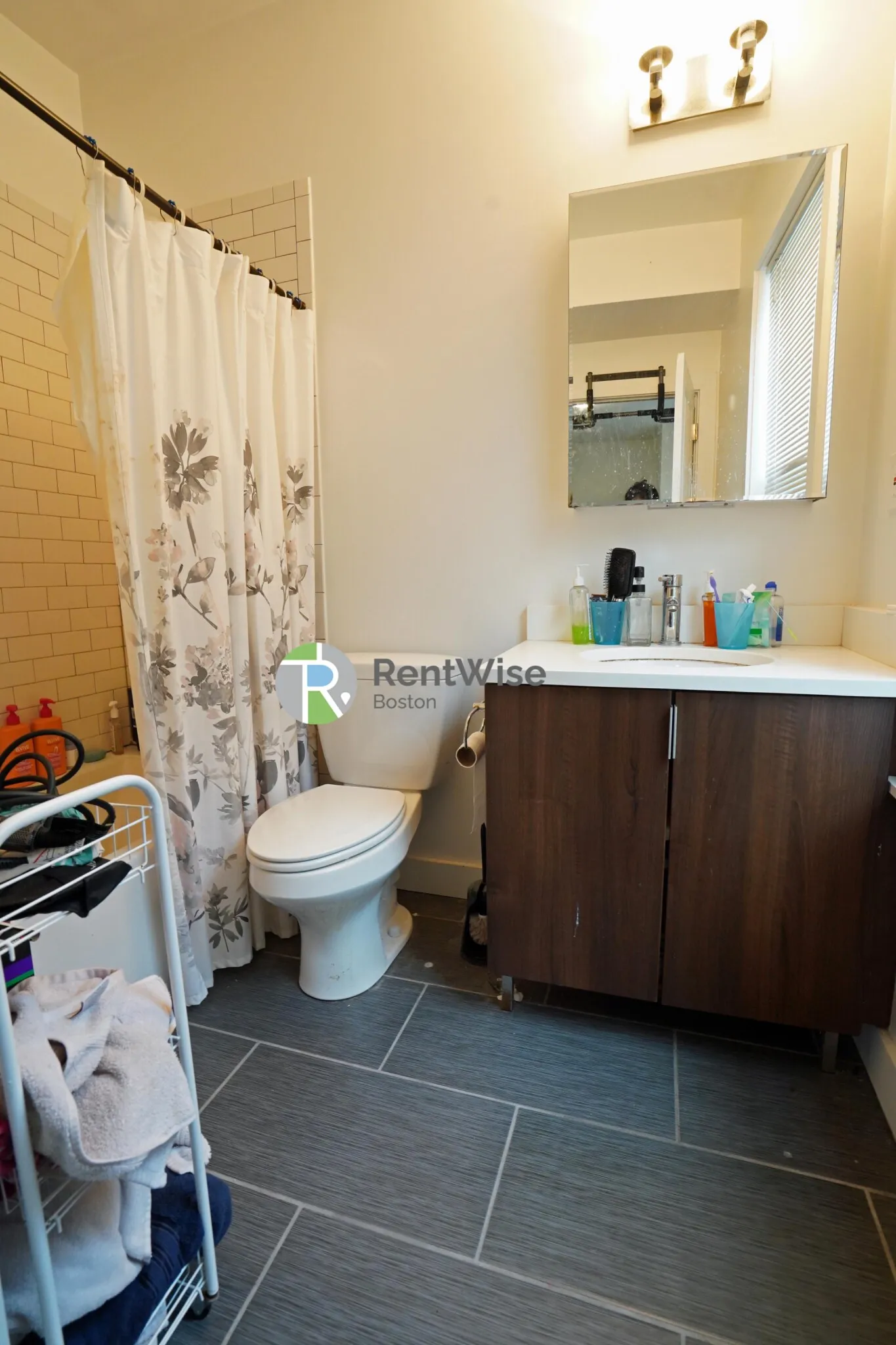 3 bed, 2 bath apartment for rent at 15 Marney St Unit 3, Wellington-Harrington — photo 15 of 25