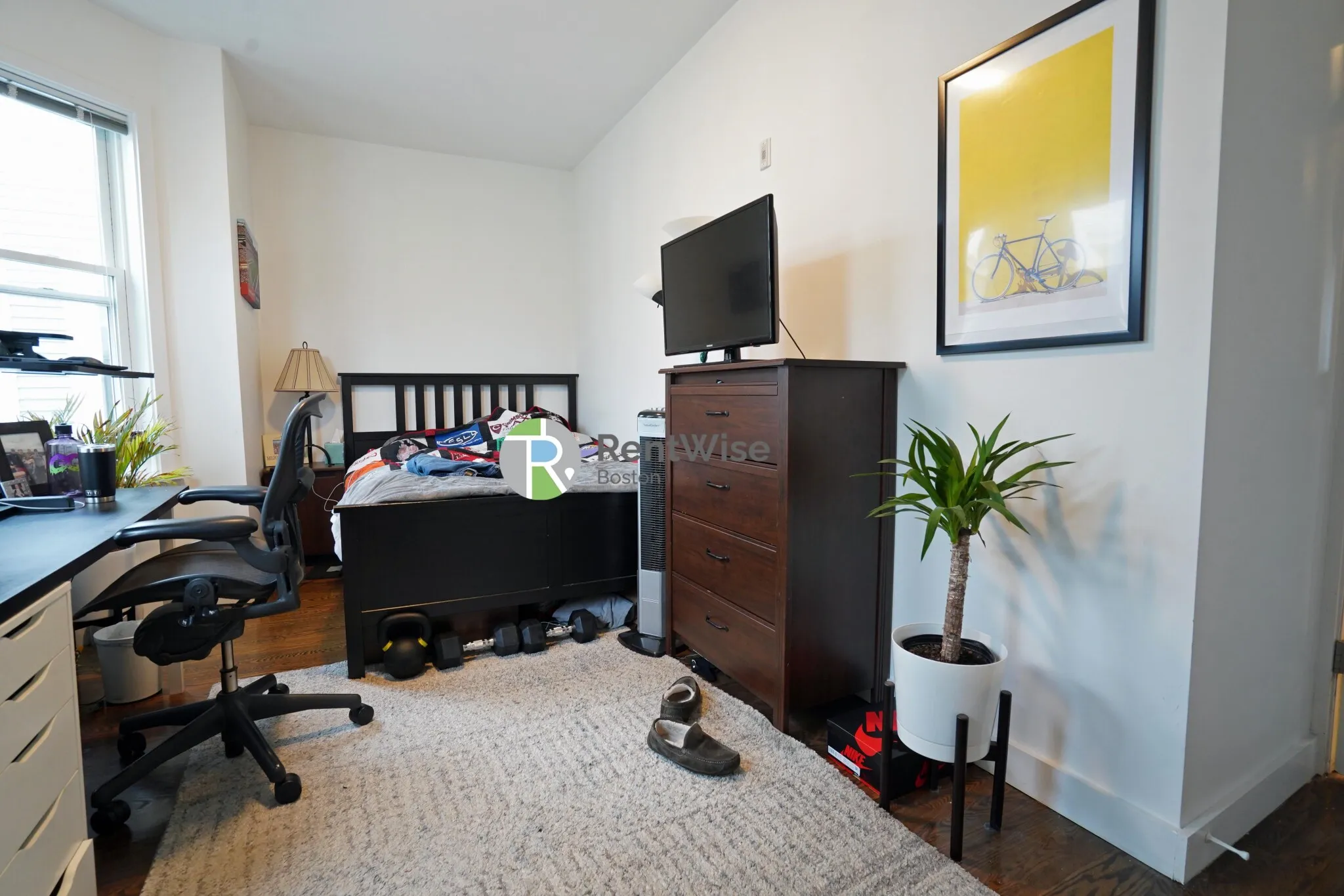 3 bed, 2 bath apartment for rent at 15 Marney St Unit 5, Wellington-Harrington — photo 12 of 32