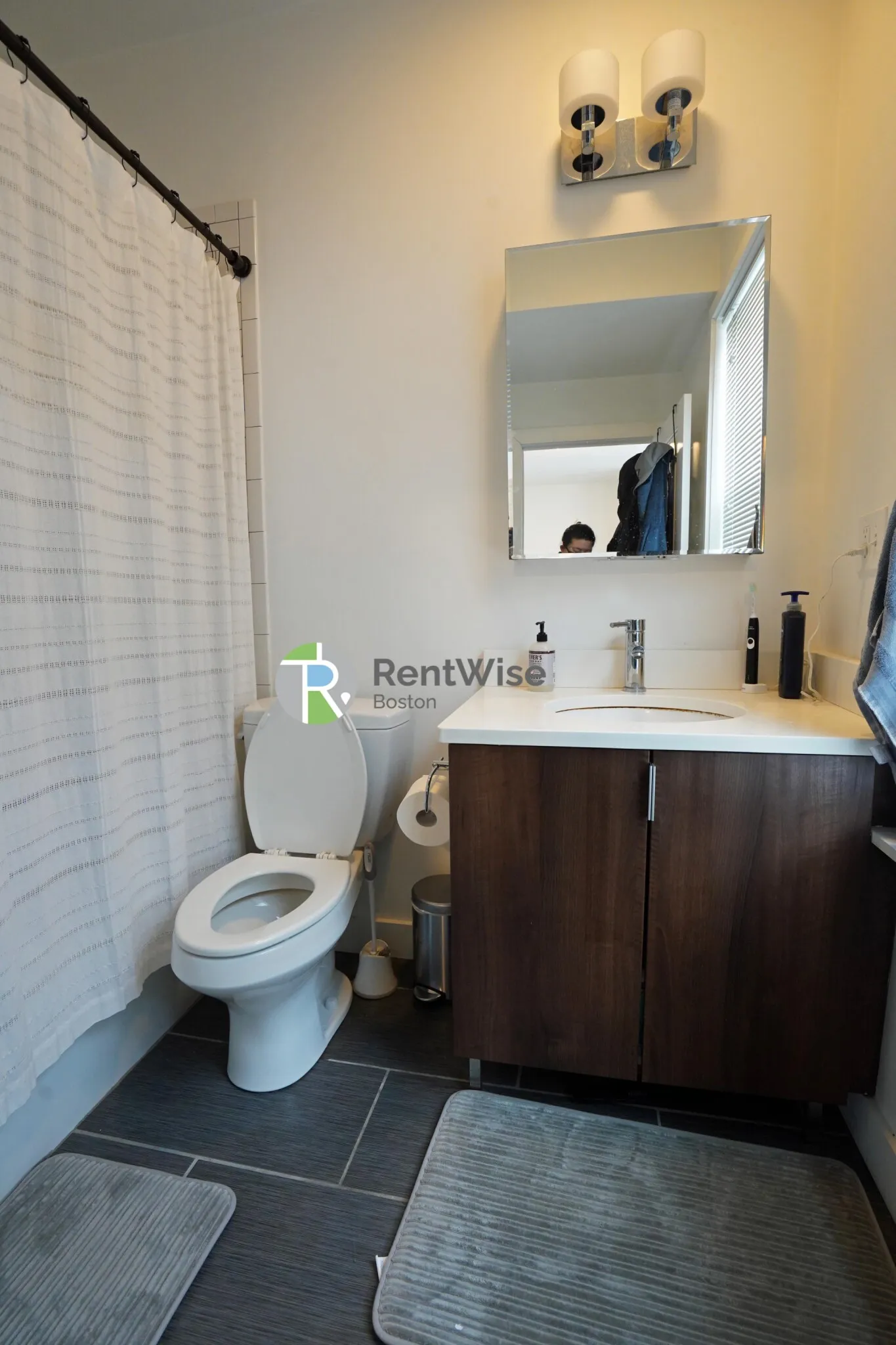 3 bed, 2 bath apartment for rent at 15 Marney St Unit 5, Wellington-Harrington — photo 13 of 32