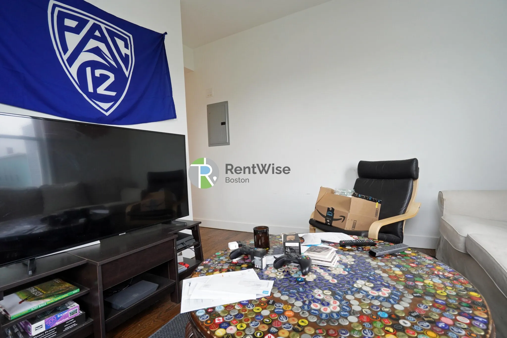 3 bed, 2 bath apartment for rent at 15 Marney St Unit 5, Wellington-Harrington — photo 2 of 32