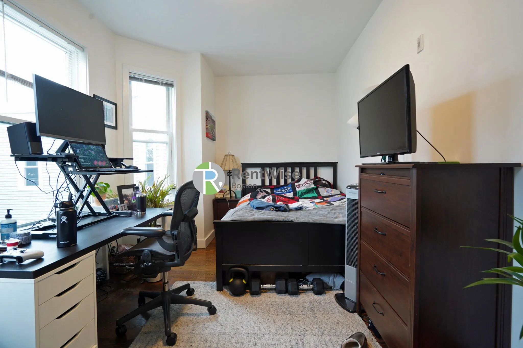 3 bed, 2 bath apartment for rent at 15 Marney St Unit 5, Wellington-Harrington — photo 11 of 32