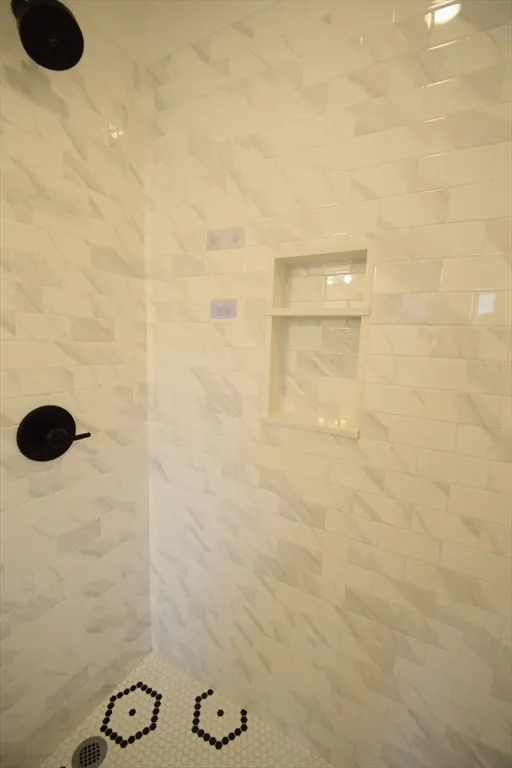 2 bed, 1 bath apartment for rent at 15 Maywood St Unit 4, Roxbury — photo 9 of 14