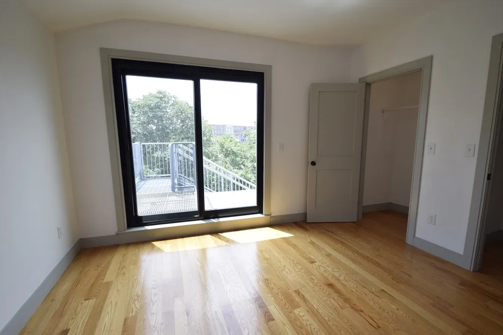 2 bed, 1 bath apartment for rent at 15 Maywood St Unit 4, Roxbury — photo 10 of 14