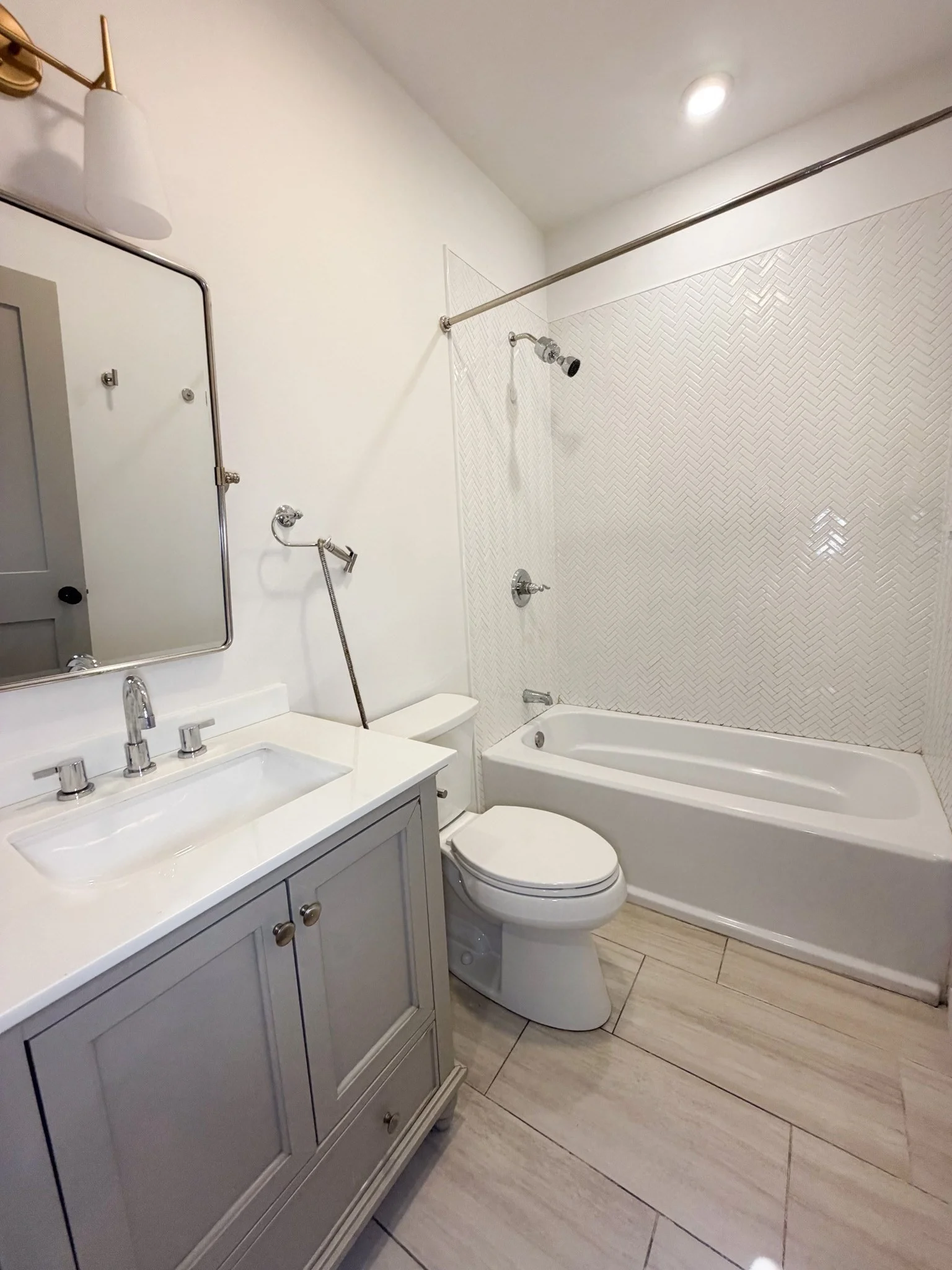 3 bed, 2 bath apartment for rent at 15 Maywood Unit 2, Roxbury — photo 10 of 10