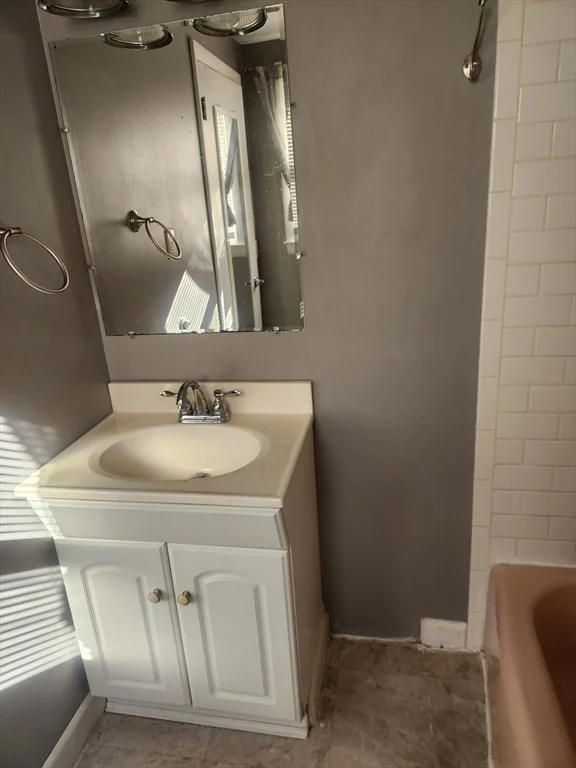 2 bed, 1 bath apartment for rent at 15 Mcdonald St Unit 2, Spencer — photo 23 of 23