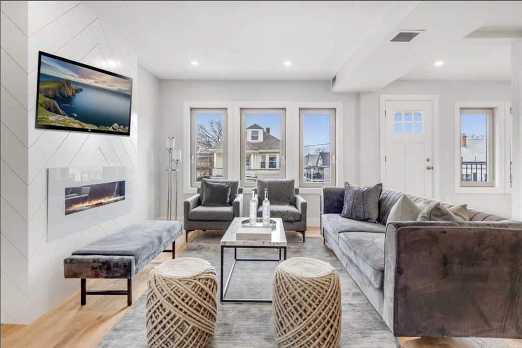 3 bed, 3 bath apartment for rent at 15 Melville Unit 15, Ten Hills — photo 13 of 17