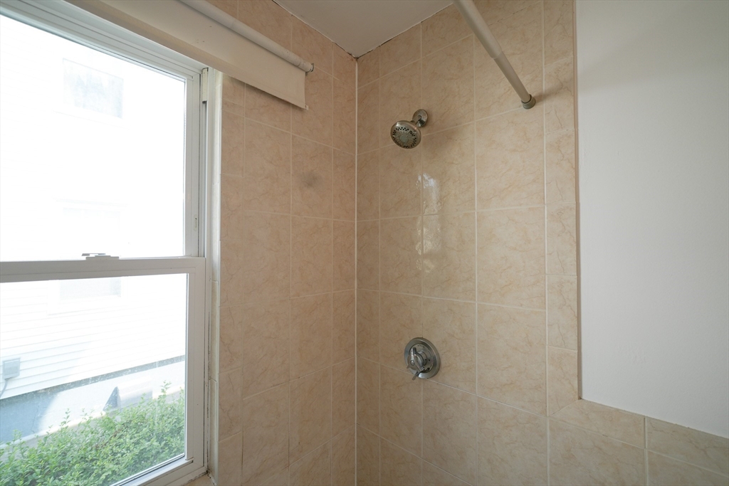 2 bed, 1 bath apartment for rent at 15 Merrymount Unit 1, Quincy — photo 13 of 23