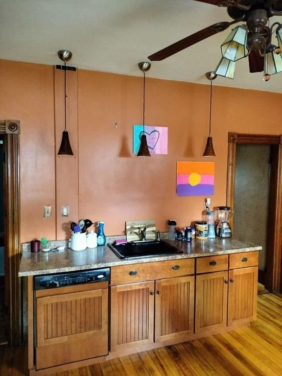 3 bed, 1 bath apartment for rent at 15 Millbrook St Unit 1, Worcester — photo 3 of 12