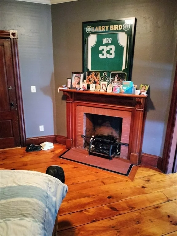 3 bed, 1 bath apartment for rent at 15 Millbrook St Unit 1, Worcester — photo 7 of 12
