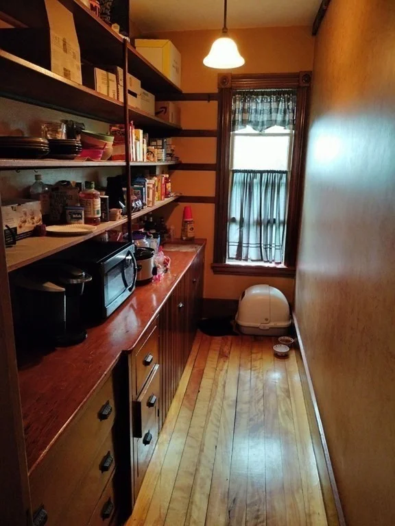 3 bed, 1 bath apartment for rent at 15 Millbrook St Unit 1, Worcester — photo 5 of 12