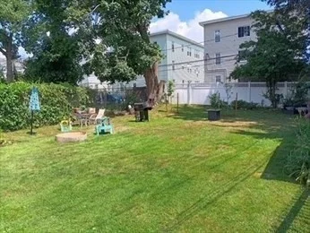 3 bed, 1 bath apartment for rent at 15 Millbrook St Unit 2, Worcester — photo 13 of 14