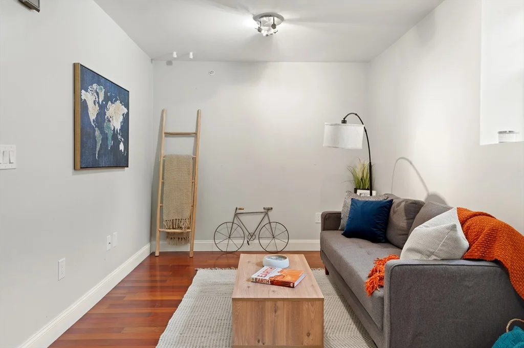 2 bed, 1 bath apartment for rent at 15 Millmont St Unit B, Roxbury — photo 16 of 31